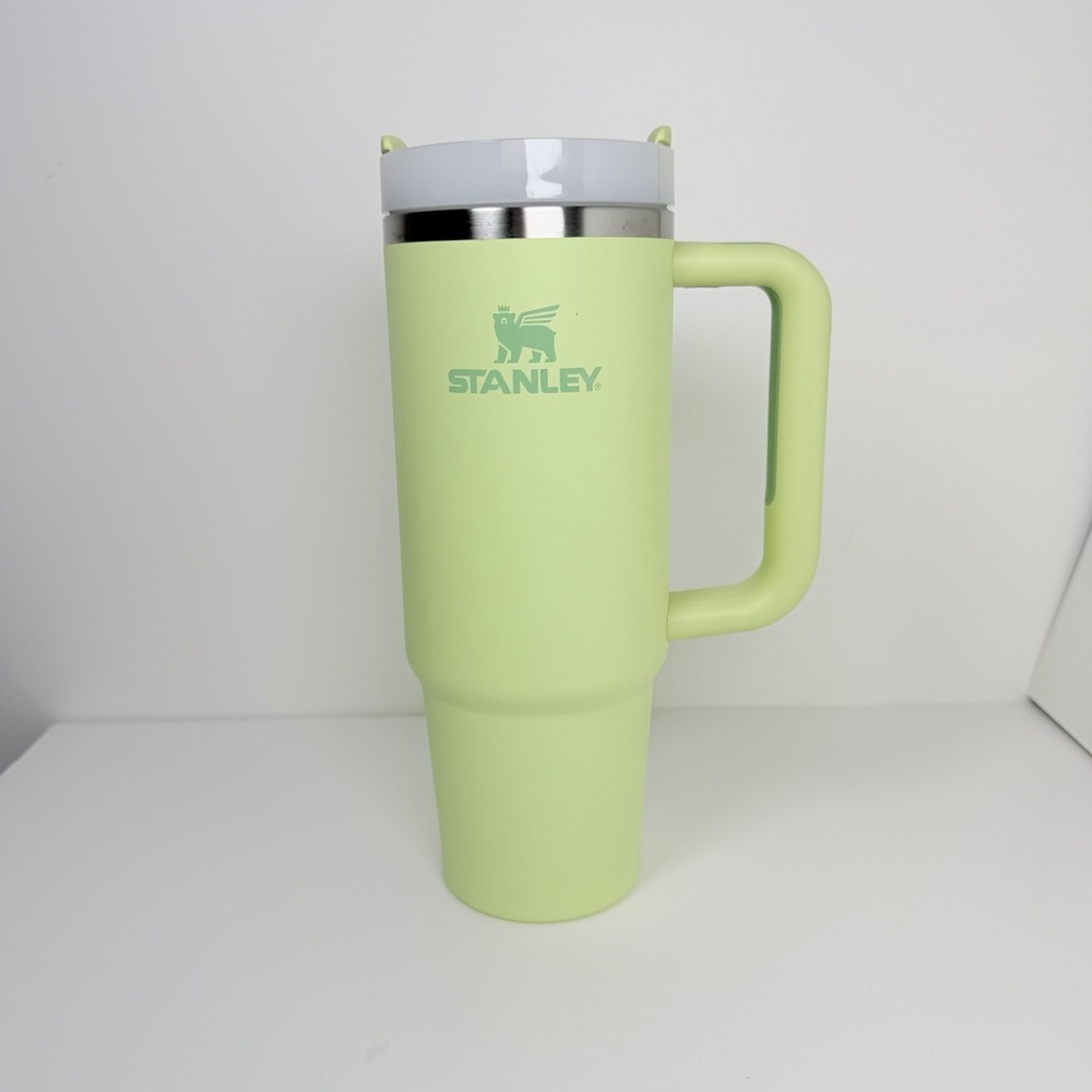 Stanley Quencher H2.0 FlowState 30oz Tumbler Citron Lime Green No Straw